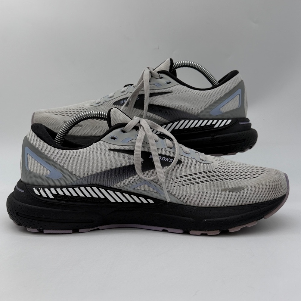 Brooks Adrenaline GTS Men’s Running Shoes in Light Gray and Black - Picture 2 of 16